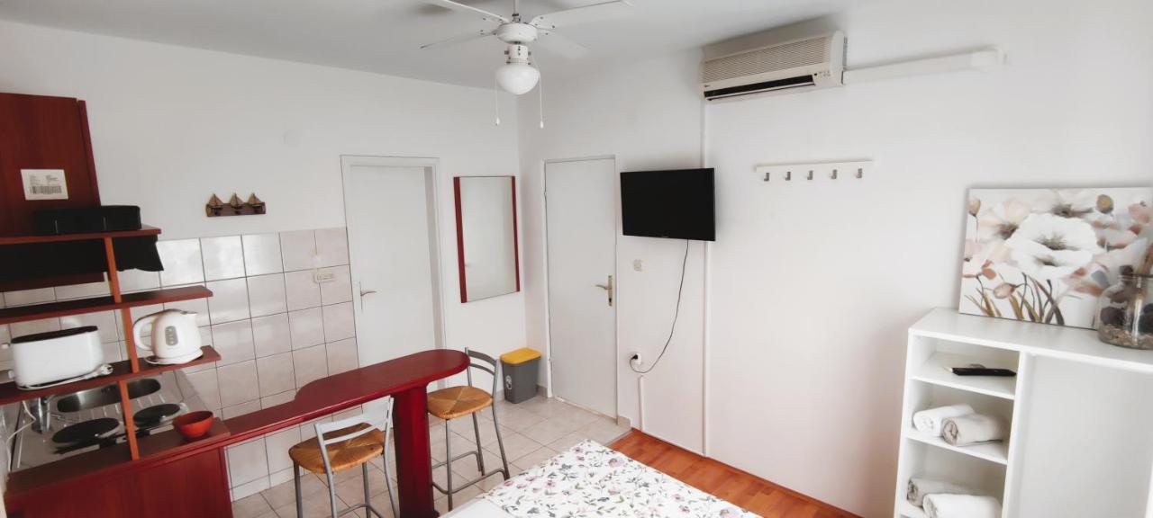 Apartments Senka Viganj Esterno foto